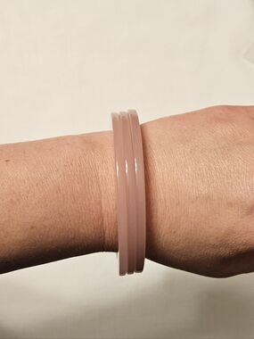 Kate Spade Classic Pink Resin Bangle Bracelet Set Trio